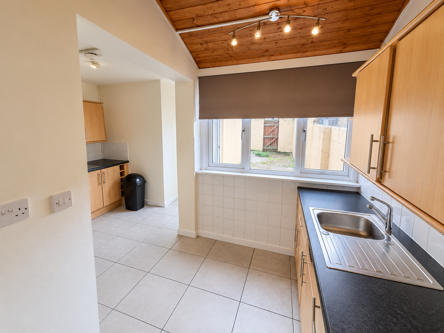 4 bed property in Pearson Street, Cardiff